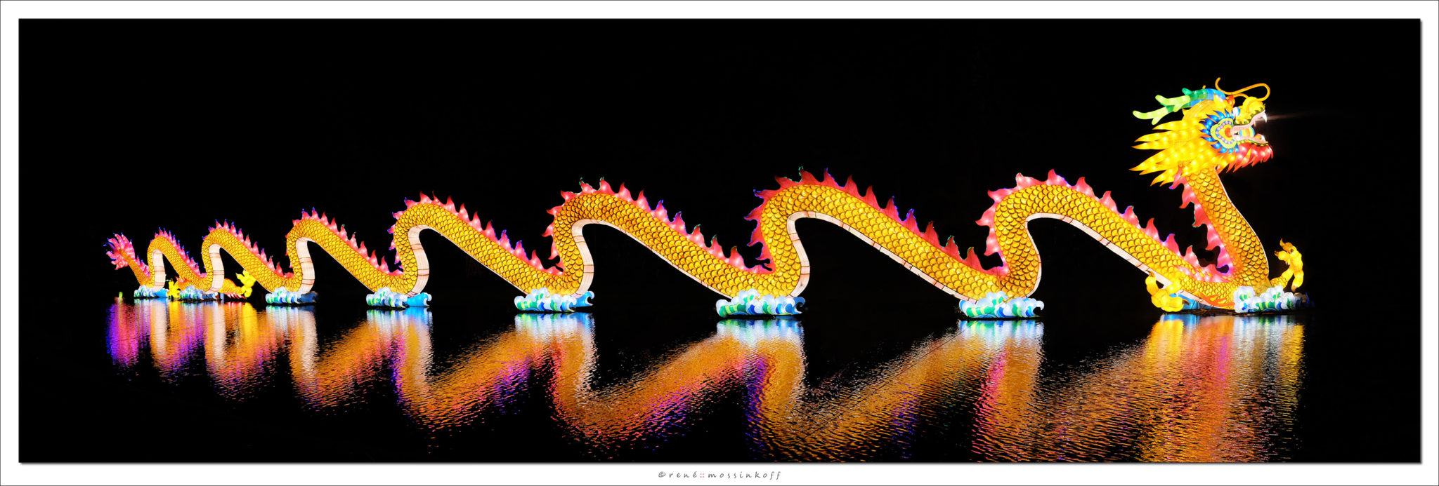 A 192-foot dragon is part of the amazing China Lights exhibit in New Orleans. (Photo via remossi.nl)